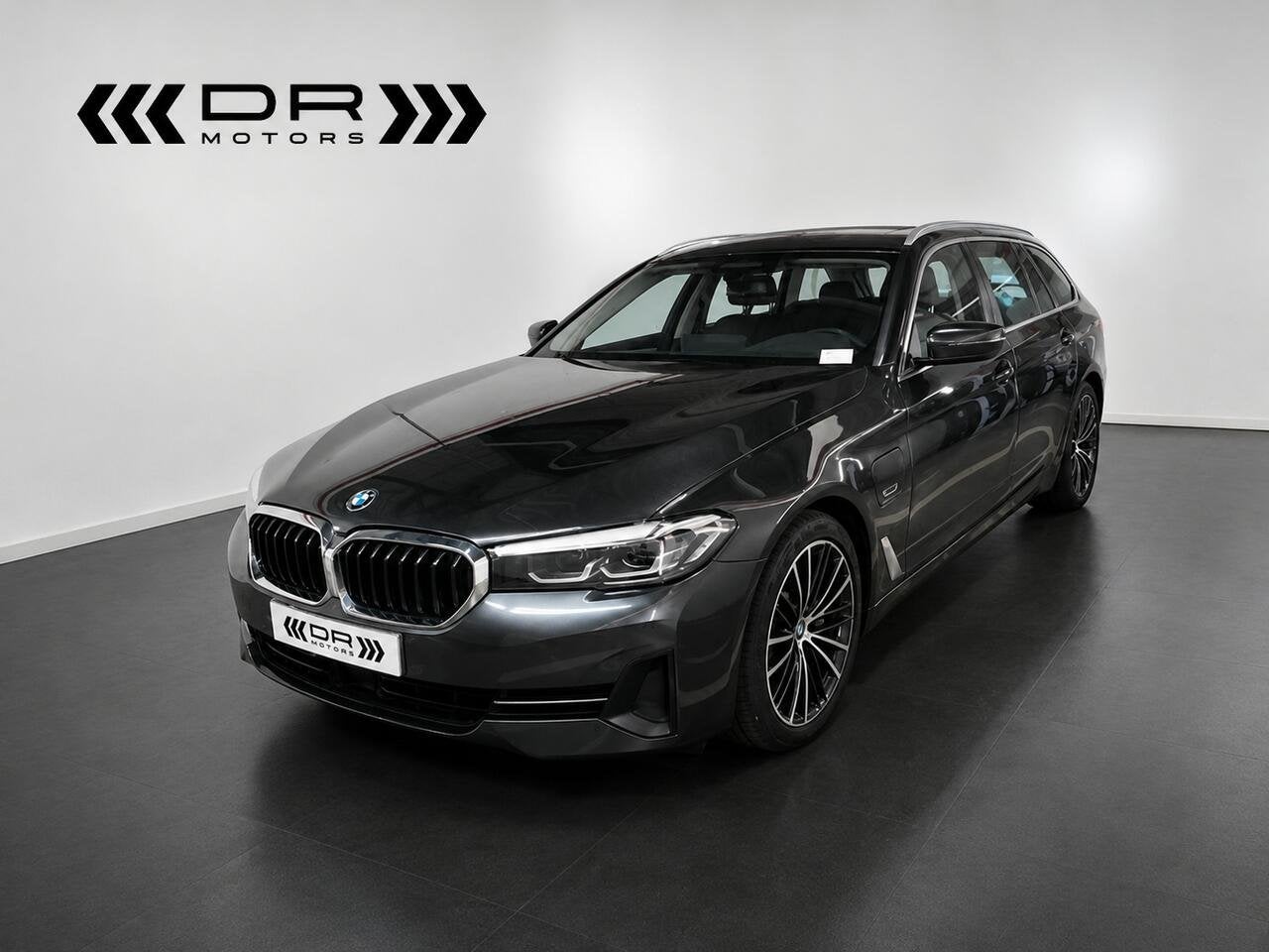 BMW 530 E - DRIVE ASSIST PRO - VERWARMDE ZETELS, Auto's, BMW, 0 kg, USB, 0 min, 292 pk