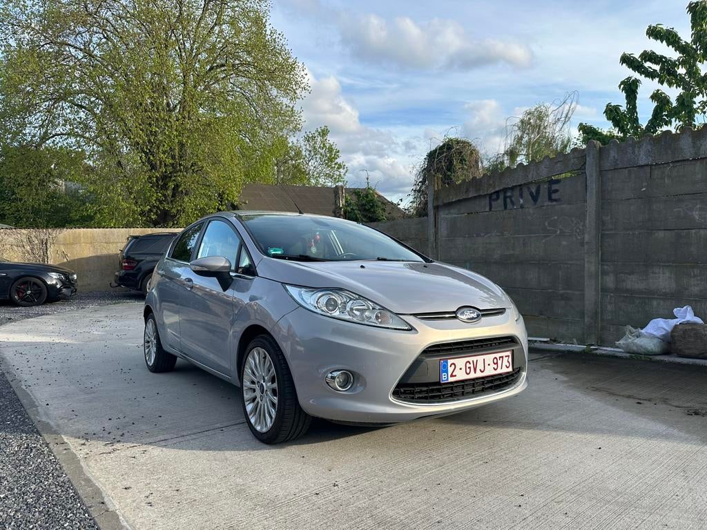 Ford Fiesta, Auto's, Euro 5, Stof, Zwart, 4 cilinders