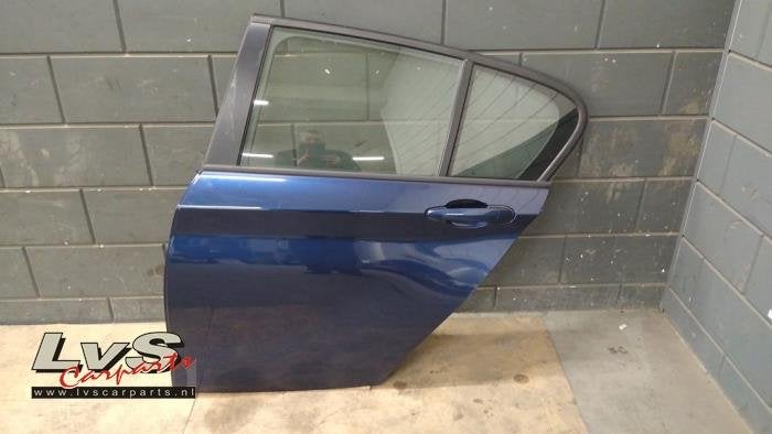 Portier 4Deurs links-achter van een BMW 1-Serie (A76), Gebruikt, -, Deur, -