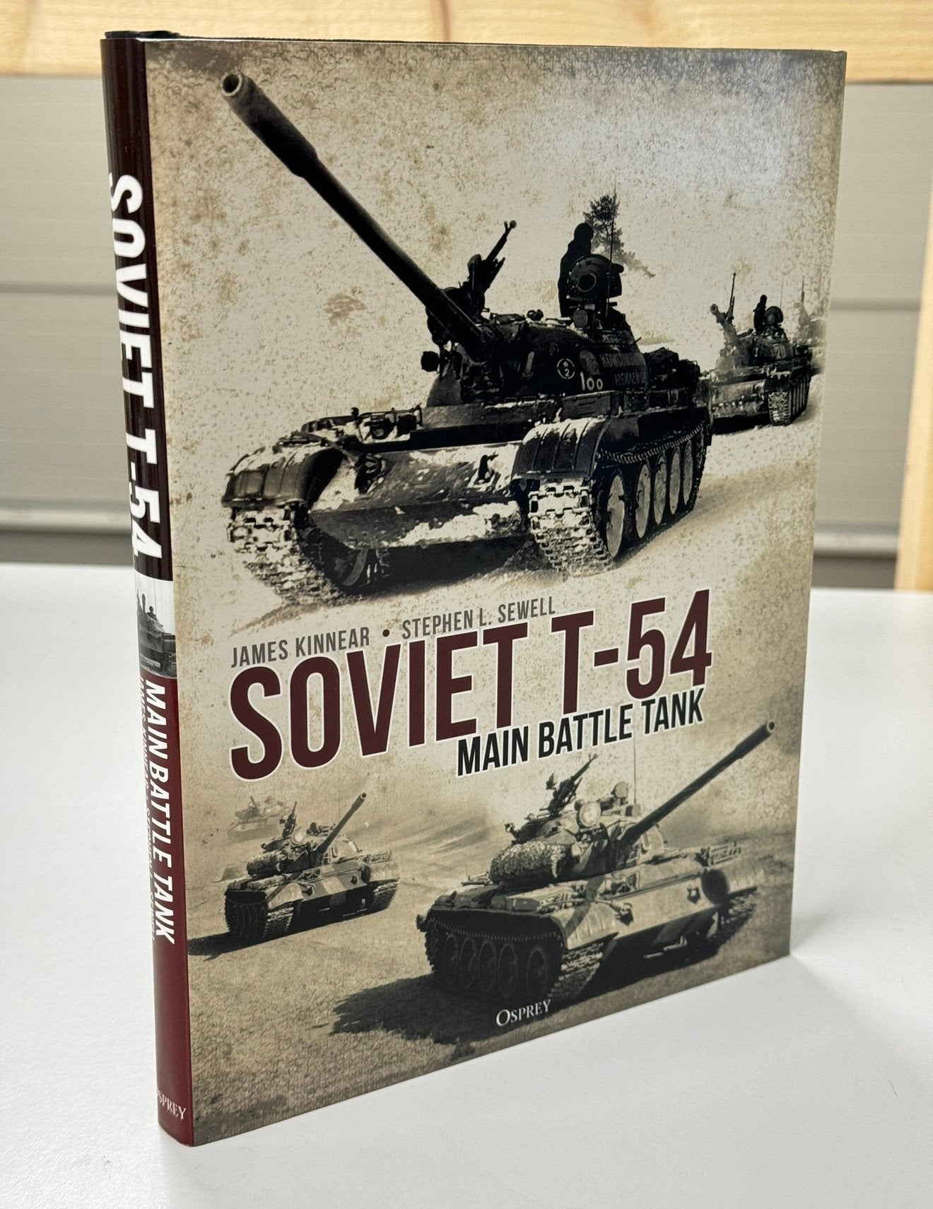 Soviet T-54 Main Battle Tank NIEUW hardcover boek J. Kinnear, Ophalen of Verzenden, Nieuw, Landmacht