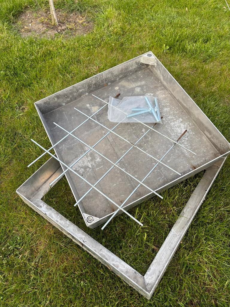 2 x Klinkerdeksel - Putdeksel voor klinkers, Ophalen, Gebruikt