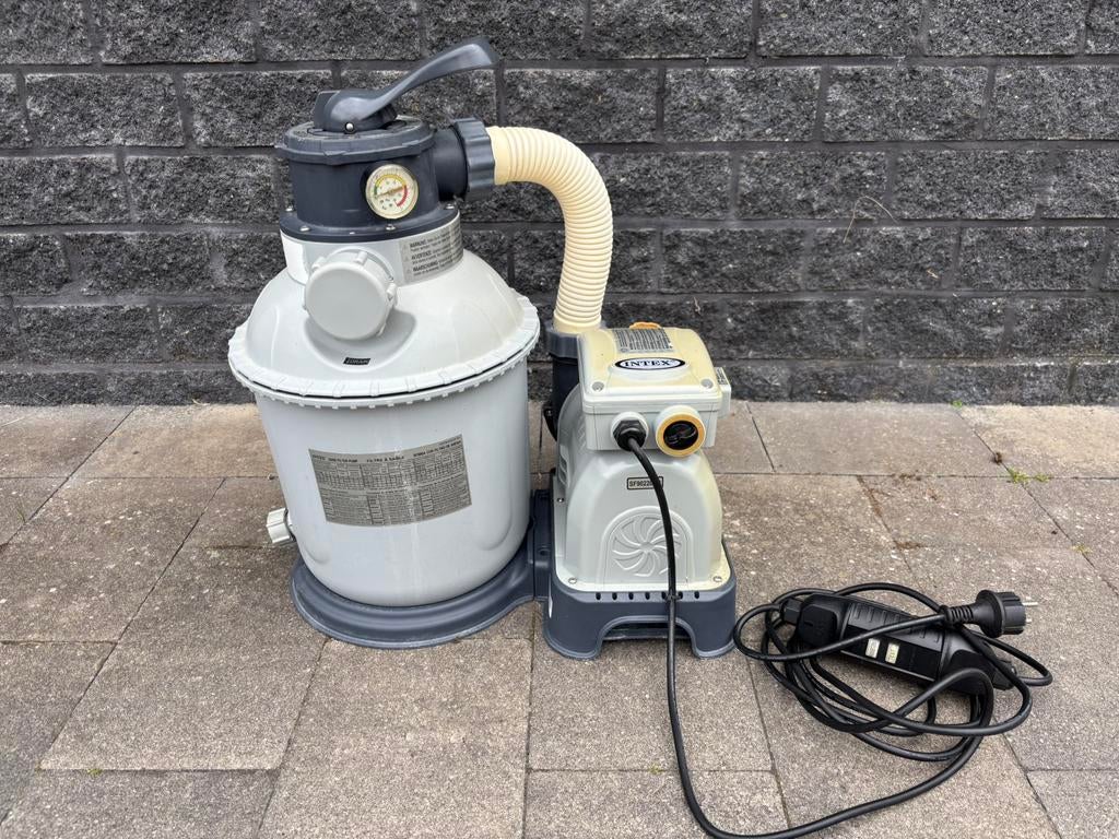 Pompe de filtre à sable pour piscine Intex, Enlèvement, Utilisé, Pompe
