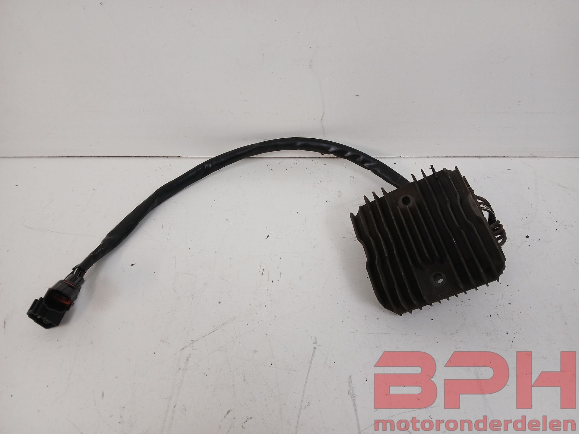 Spanningsregelaar Suzuki GSX1300BK GSX1300 B-king Bking rect, Motos, -, Utilisé, -, -