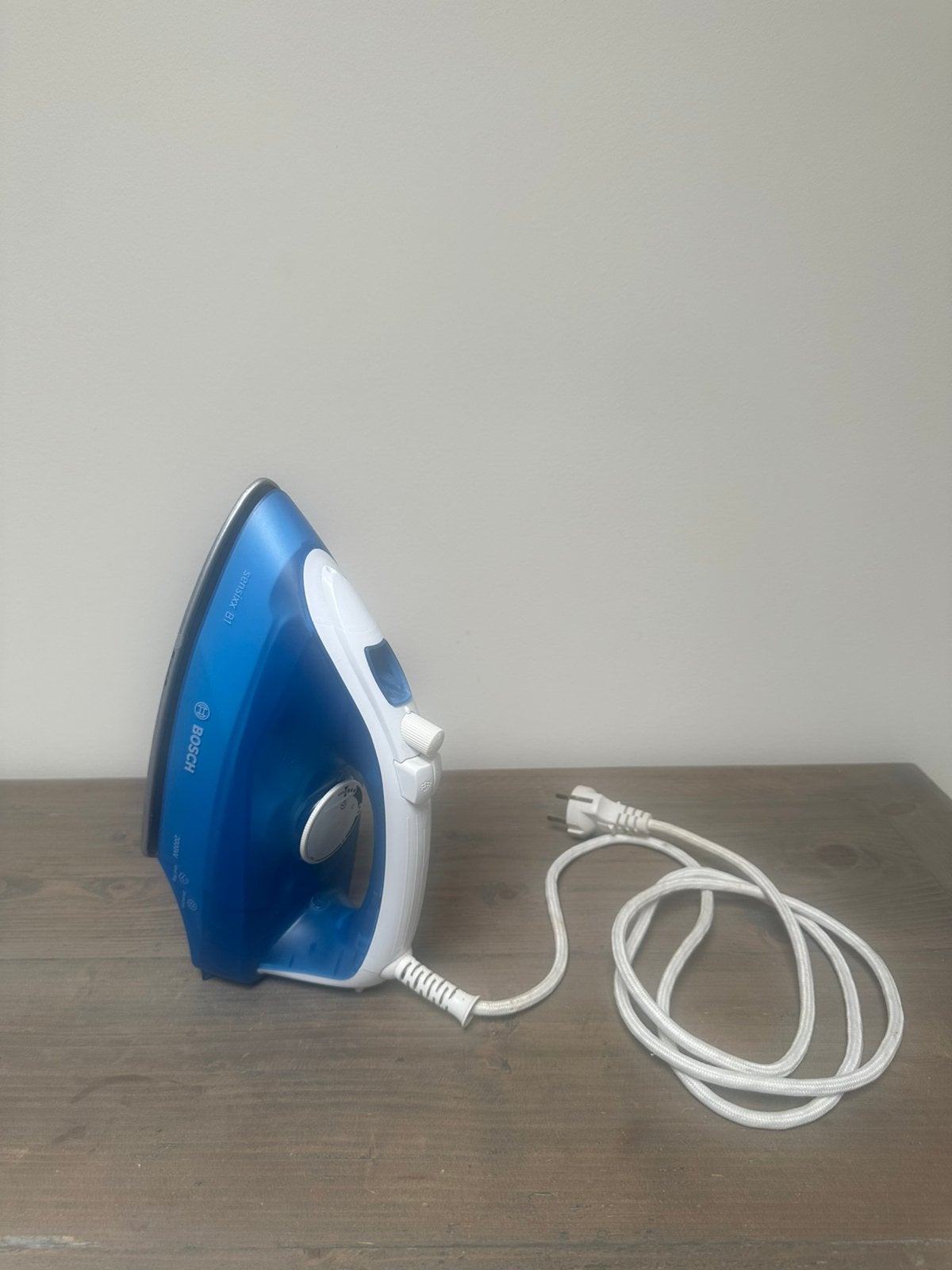 BOSCH Sensixx B1 Stoomstrijkijzer 2000W - Anti-kalk, Enlèvement, Utilisé