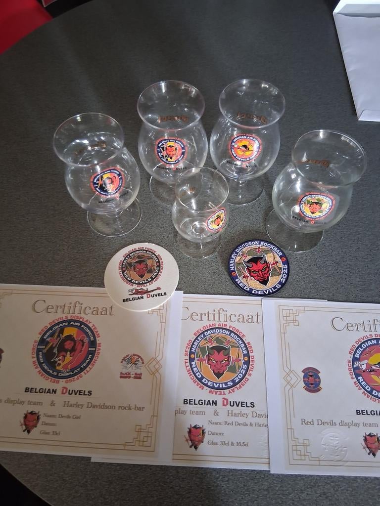 Duvel glazen red devels, Collections, Marques de bière, Enlèvement ou Envoi, Neuf, Verre ou Verres, Duvel