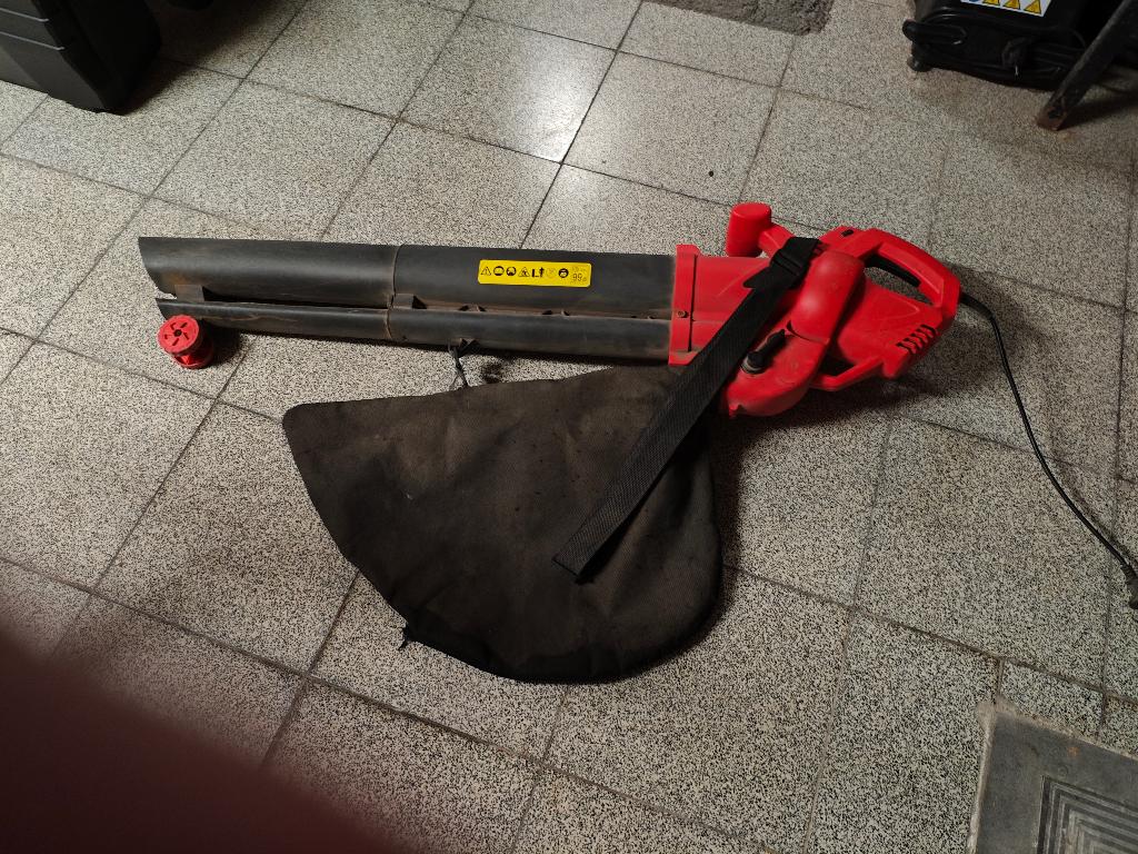 Gereserveerd Bladblazer/zuiger, Ophalen, Gebruikt, Handgedragen, Met opvangzak