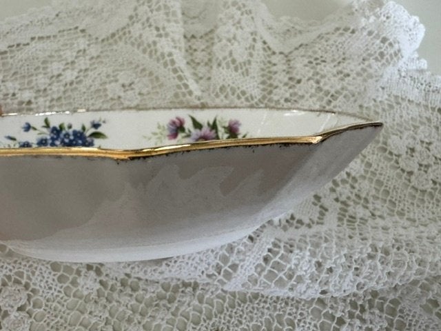 Bonbonnière de la fleur du mois de Royal Albert, Enlèvement ou Envoi, Comme neuf, Balance ou Balances, Autres styles