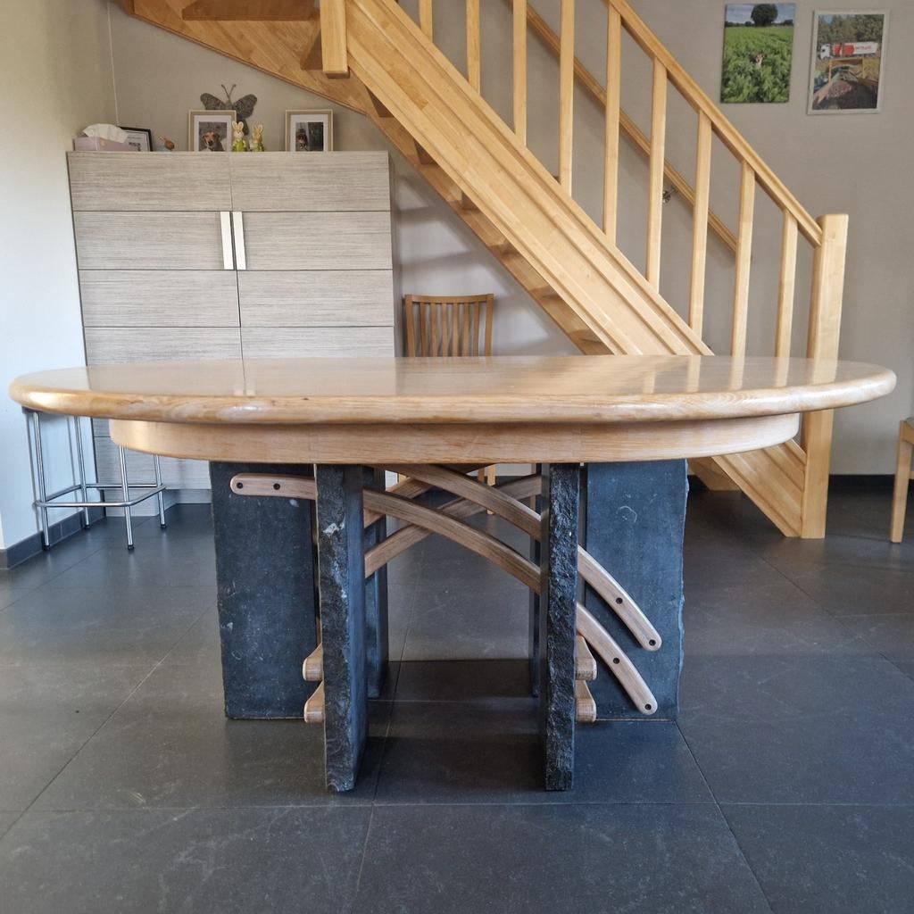 Aparte houten tafel met arduinen tafelpoten., Huis en Inrichting, Tafels | Eettafels, Ophalen, Gebruikt, 100 tot 150 cm, Eikenhout