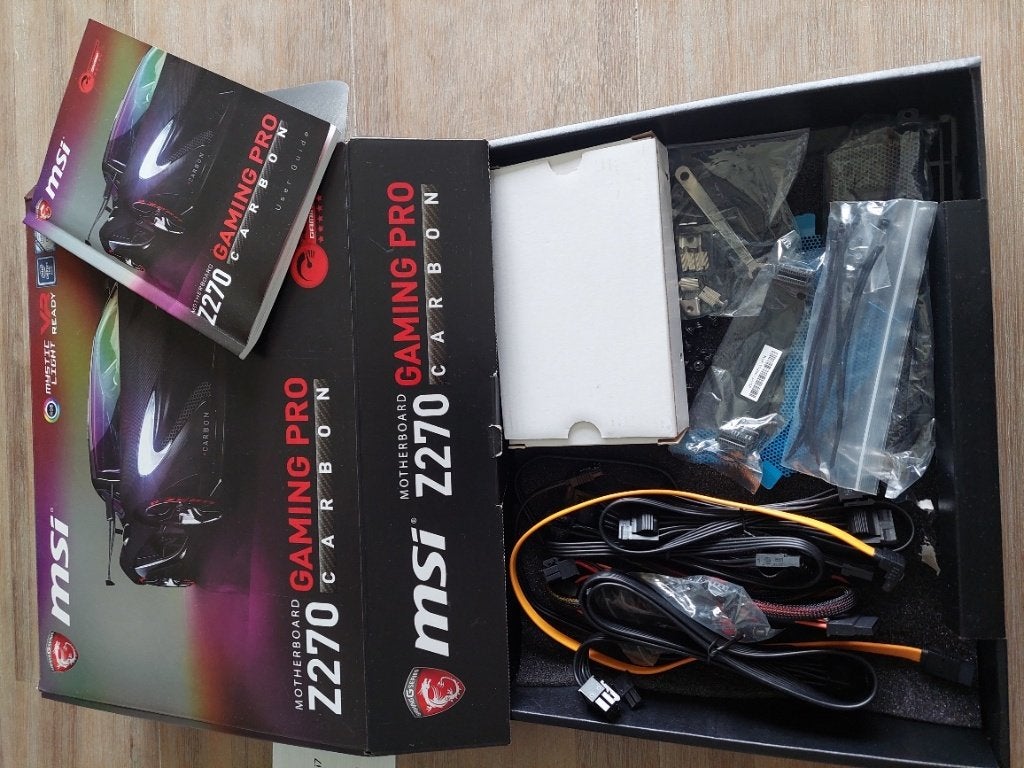 MSI Z270 Gaming Pro Carbon + i7-7700K+16 Go de mémoire DDR4, LGA 1151, DDR4, Enlèvement, Utilisé