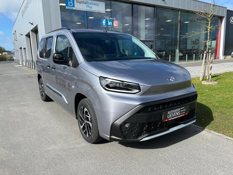 Toyota ProAce City Verso 1.2 MT SWB FAMILY 5PL, Autos, Toyota, Argent ou Gris, Achat, Euro 6, ProAce