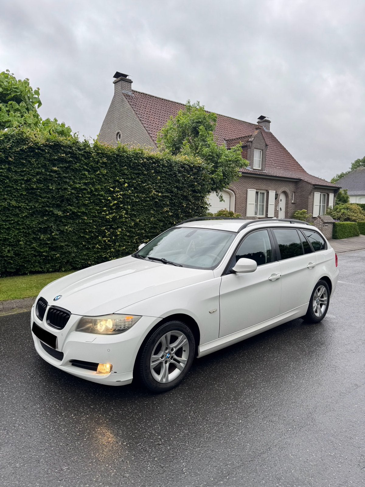 BMW 320D 2009 Gekeurd Vor Verkoop, Auto's, Zwart, Wit, Bedrijf, 5 deurs