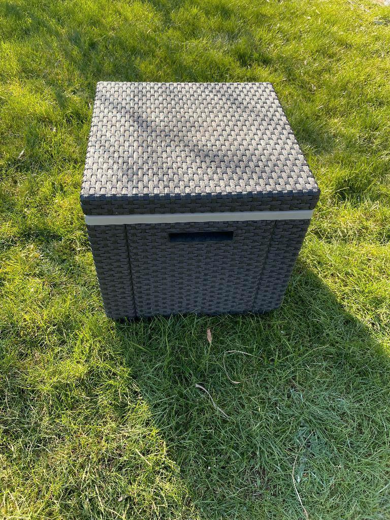 Koelbox/bijzettafel - Ice Cube ALLIBERT, Tuin en Terras, Ophalen, Zo goed als nieuw