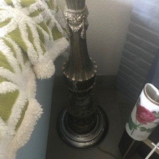 Staande lamp uit kasteel, Huis en Inrichting, Lampen | Vloerlampen, Ophalen, Zo goed als nieuw, Overige materialen, 150 tot 200 cm
