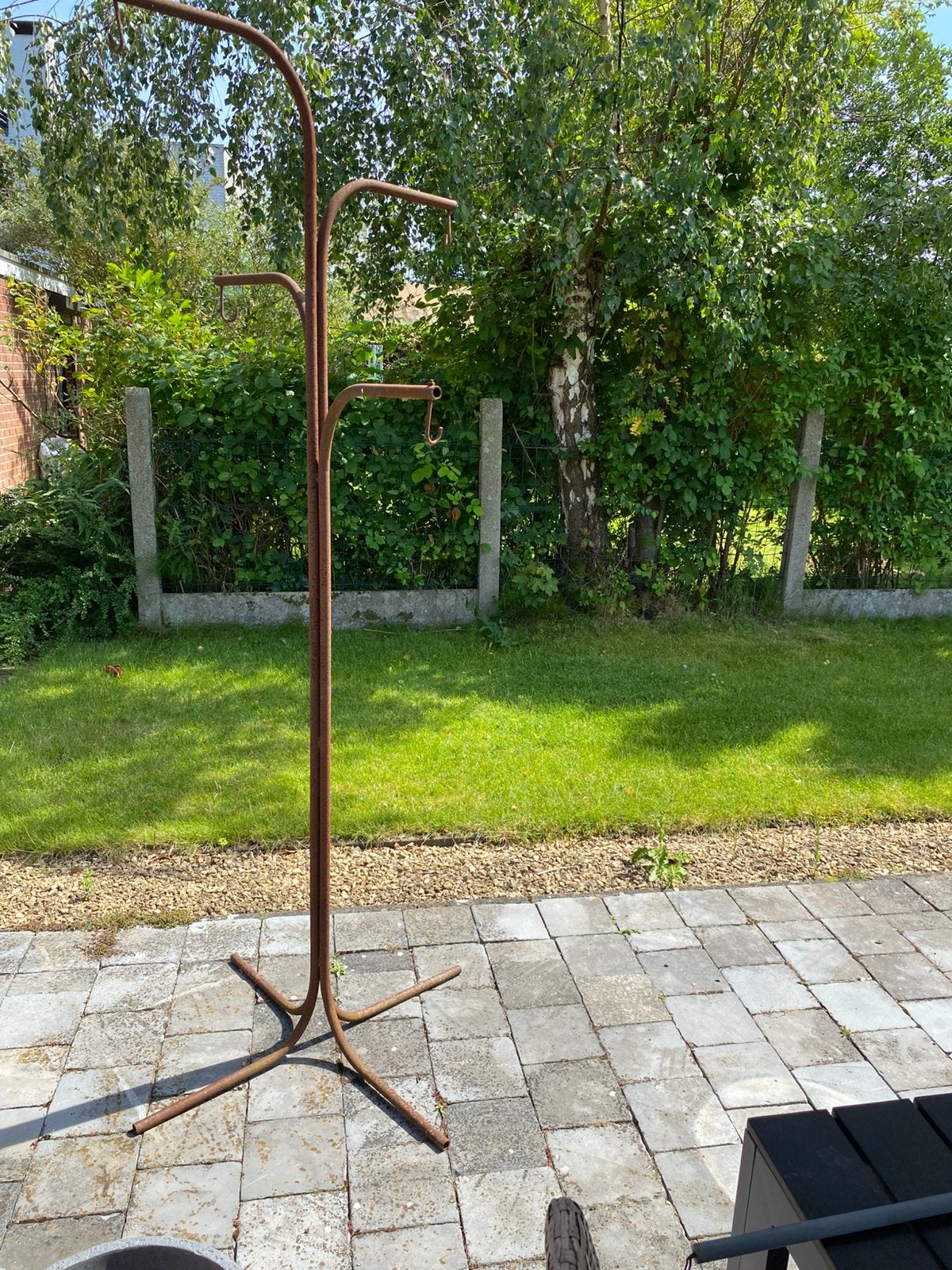 IJzeren staander om plantjes te hangen, Enlèvement, Utilisé
