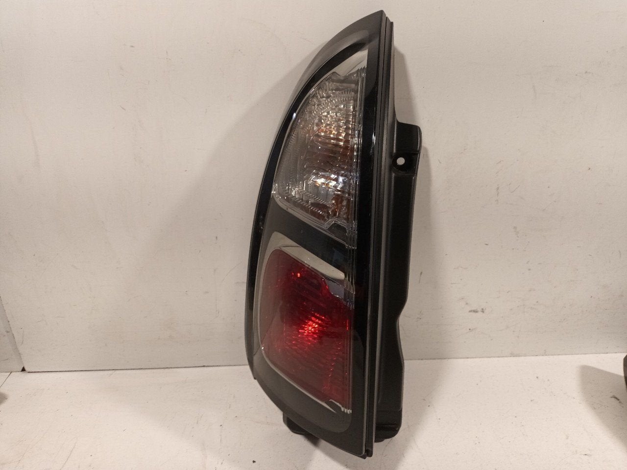 Achterlicht links buiten Citroën C3, Onderdelen@venauto.nl, Van der Ven Autorecycling B.V., Ettenseweg 76, 4706 PB Roosendaal, The Netherlands