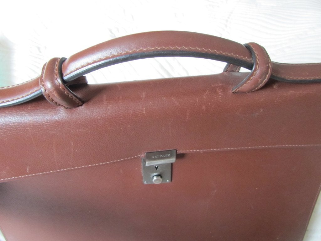 DELVAUX Mallette SLEKELY marron éd. limitée siglée, Envoi