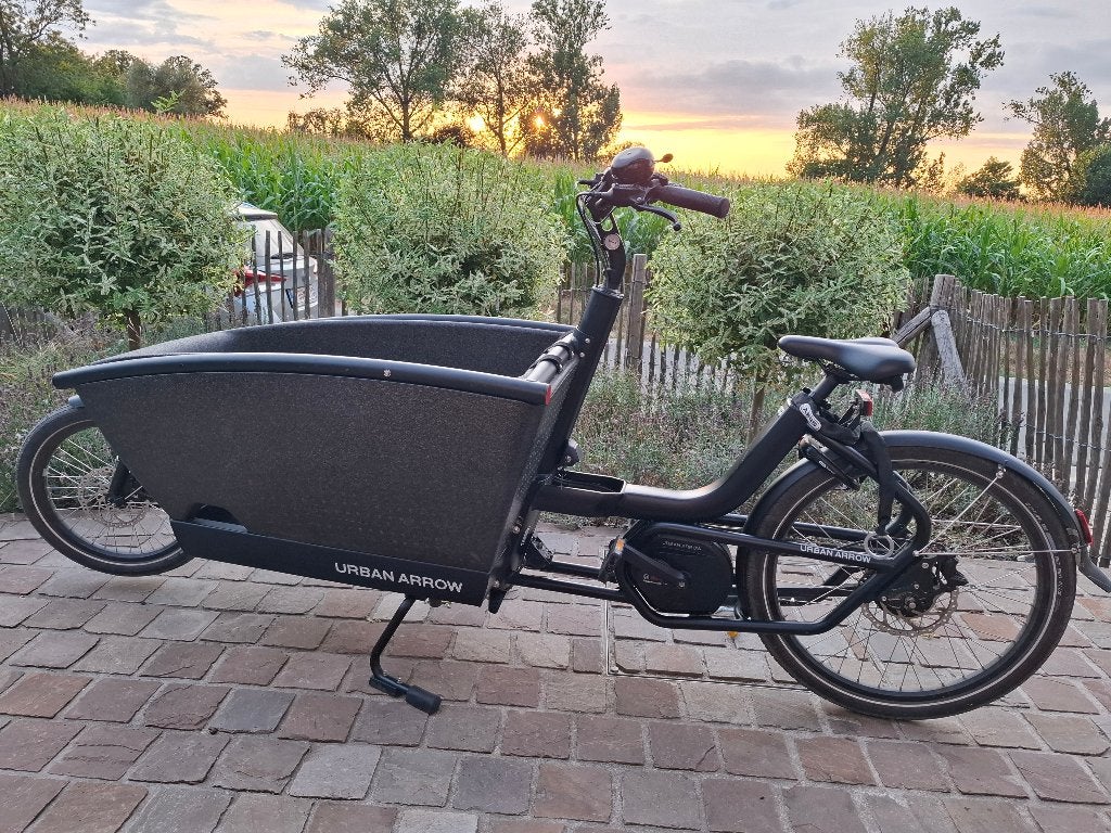 Urban Arrow bakfiets (2021) - slechts 2461km!, Fietsen en Brommers, Fietsen | Bakfietsen, Gebruikt, 3 kinderen, Elektrisch, Schijfrem