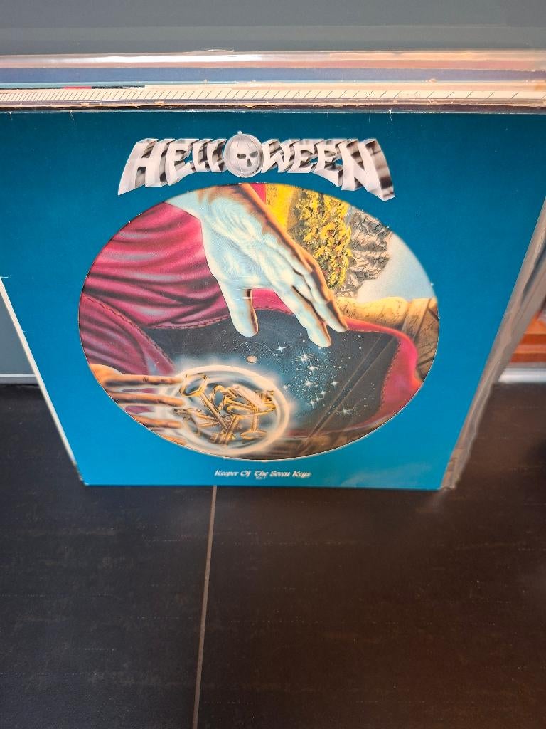 lp - helloween - keeper of the seven keys 1 - picture disc, Cd's en Dvd's, Vinyl | Hardrock en Metal, Gebruikt, Fotohoes, Inclusief binnenhoes