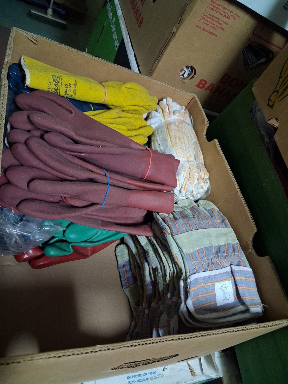 Werkhanschoenen, Ophalen