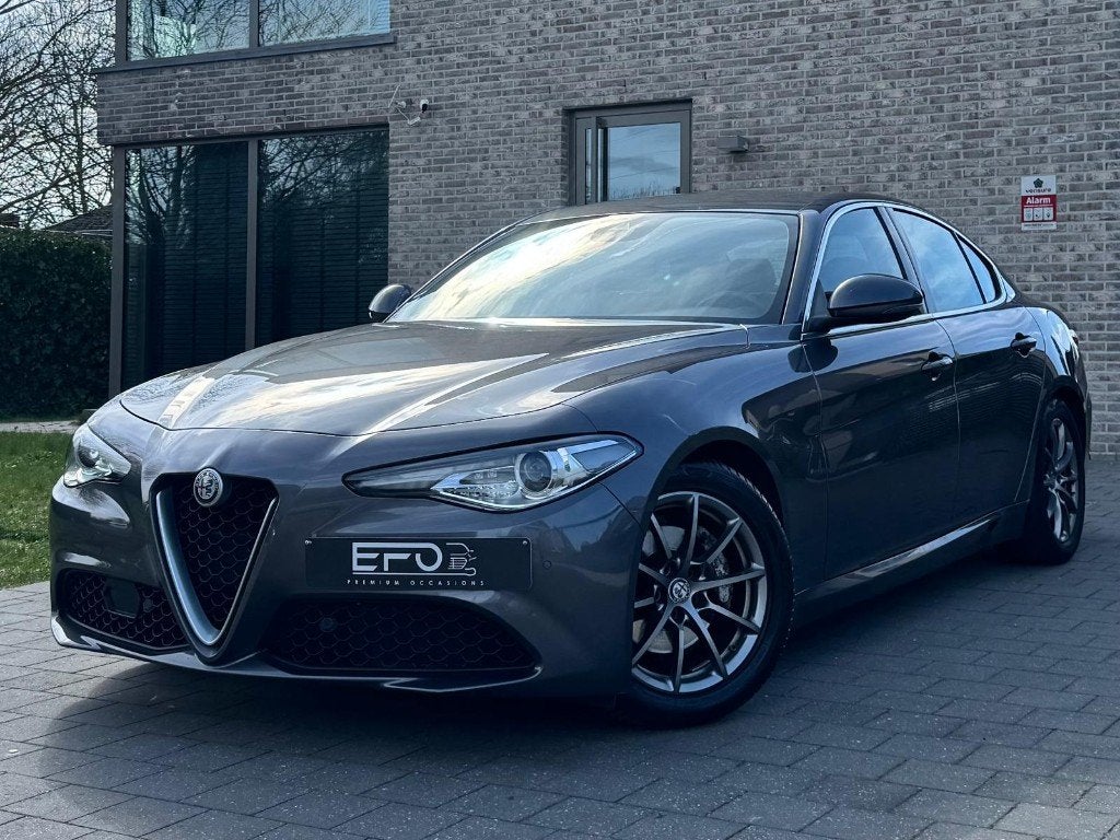 Alfa Romeo Giulia 2.0 T | Automaat  | Eerste eigenaar, Auto's, Automaat, 1995 cc, 4 cilinders, Leder