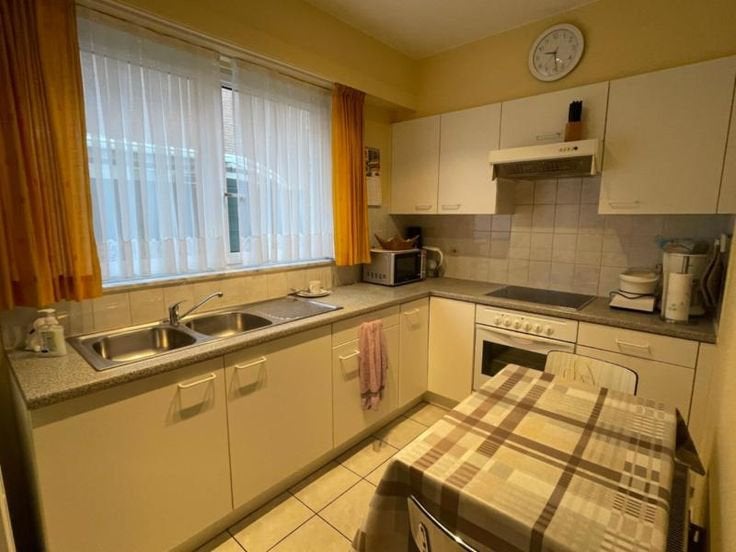 Volledige keuken zelf te demonteren en ophalen, Huis en Inrichting, Keuken | Complete keukens, Ophalen, Gebruikt, Wit, Hoekkeuken
