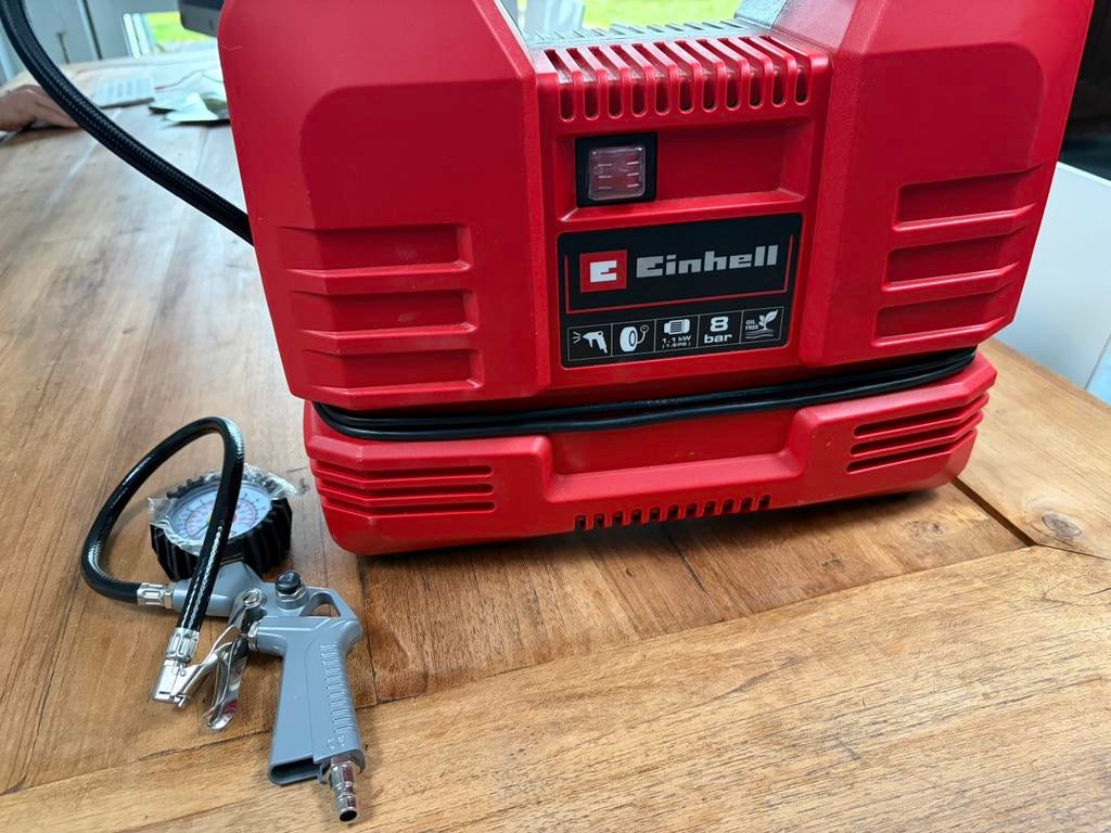 Einhell draagbare compressor, Doe-het-zelf en Bouw, Ophalen, Zo goed als nieuw