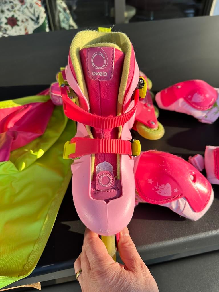 Rollers enfants avec protections, Kinderen, Ophalen of Verzenden, Inline skates 4 wielen, Verstelbaar