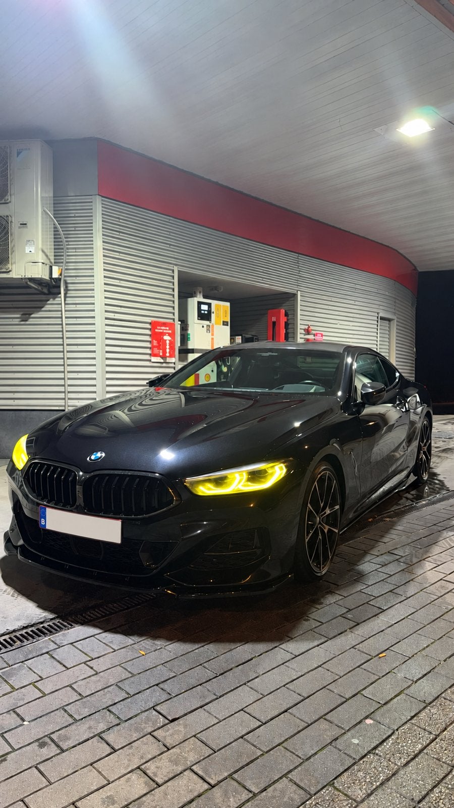 BMW M850 coupe, Autos, 4395 cm³, 390 kW, 2395 kg, Noir