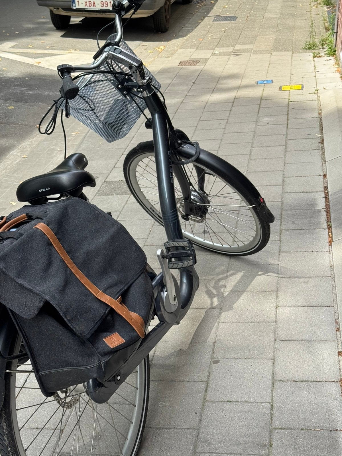 Elektrische Damesfiets Stella verlaagde opstap, Zo goed als nieuw, 51 tot 55 cm, 50 km per accu of meer, Ophalen