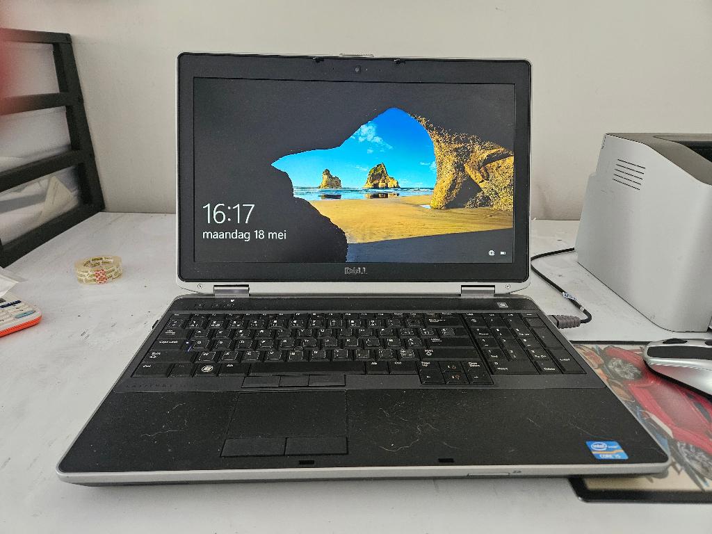 Laptop Dell met laserprinter, Computers en Software, Windows Laptops, Ophalen, 15 inch, Refurbished, Azerty