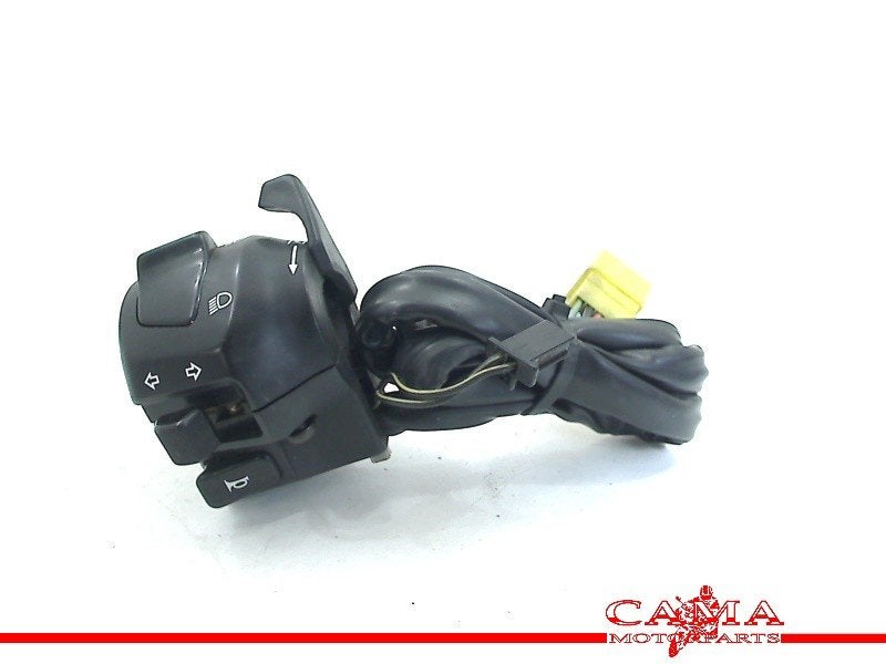 STUURSCHAKELAAR LINKS GSX R 750 1996-1999 SRAD (GSXR750), Motoren, Suzuki Deutschland GmbH, Gebruikt, Kontakt@suzuki.de, Suzuki-Allee 7
64625  Bensheim, DE