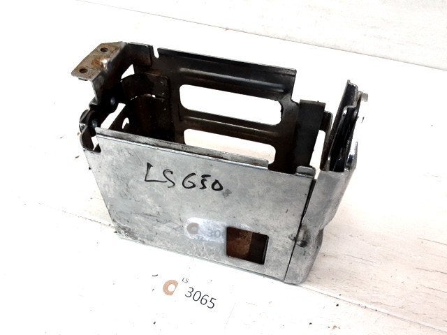 LS650 1986 - 2004 Suzuki Batterijbak D1-55204