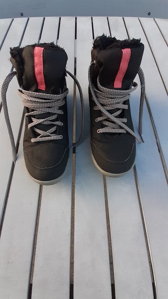 Hoge schoenen Quechua Waterproof maat 39, Zwart, Zo goed als nieuw, Ophalen, ANDERE