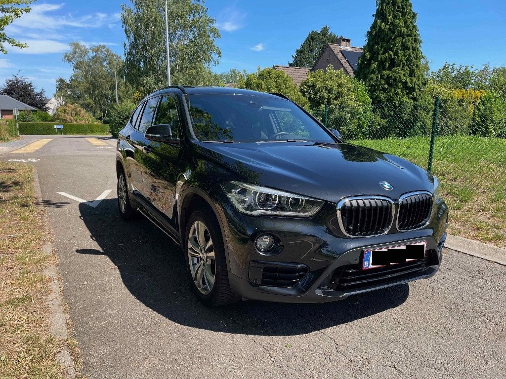 BMW X1 - 2019 - Boite AUTO - FULL OPTION - TOIT PANO - GPS, Autos, Achat, Euro 6, Entretenue par le concessionnaire, 5 portes