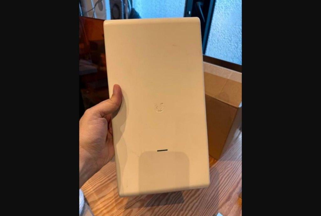 Ubiquiti UniFi AP Outdoor Access Point WiFi, Informatique & Logiciels, Points d'accès, Enlèvement, Utilisé, Ubiquiti