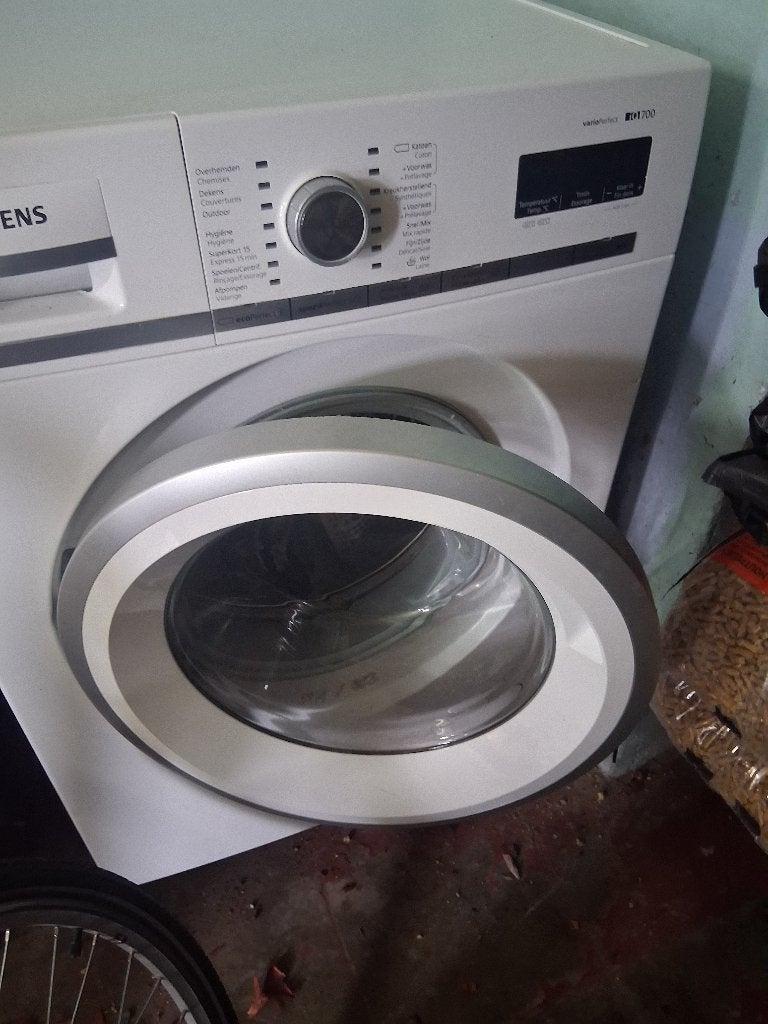 Wasmachine, 1200 à 1600 tours, 6 à 8 kg, 85 à 90 cm, Programme lavage à la main