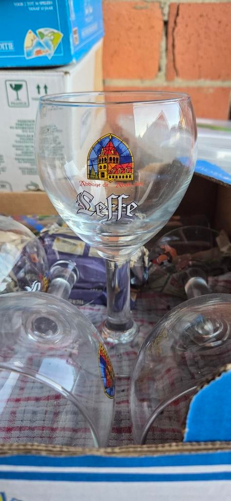 Bierglazen(palm hoegaarden,leffe rodenbach)groot lot!!, Ophalen, Zo goed als nieuw, Glas of Glazen, Leffe