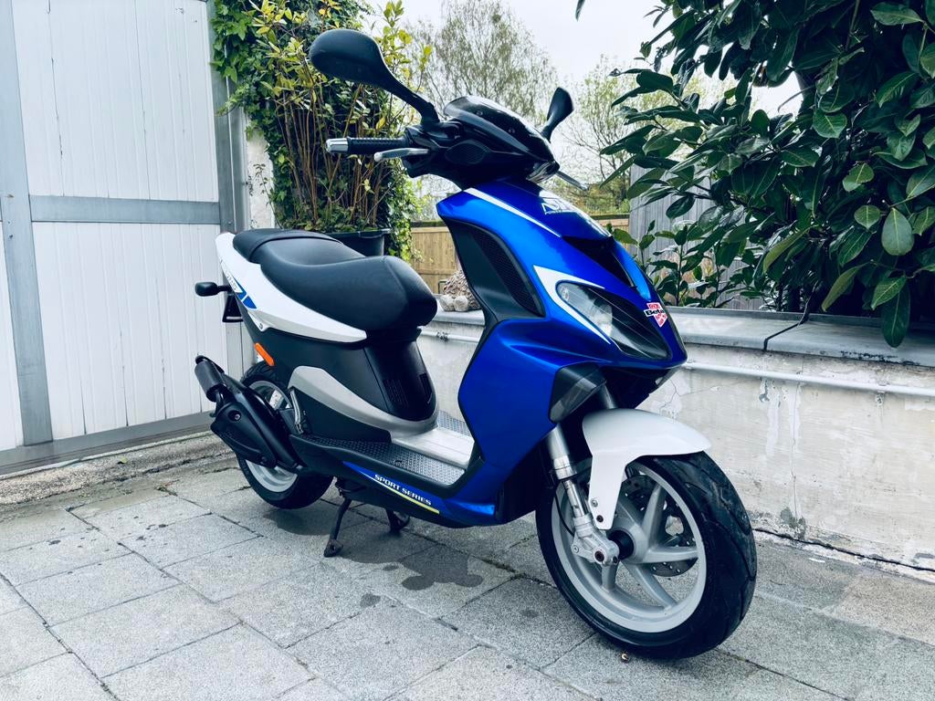 Piaggio NRG - Watergekoeld - Origineel staat !, Fietsen en Brommers, Ophalen