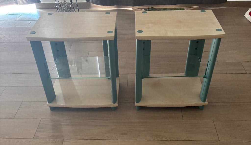 TABLE DE CHEVET, Enlèvement