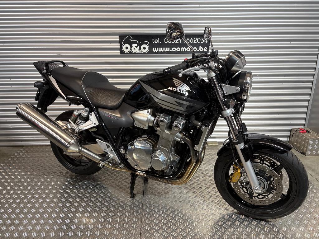 Honda CB1300 ABS + 1 jaar garantie + GRATIS onderhoud!, Motoren, Occasion, 4 cilinders, Motorrijbewijs A, Bedrijf