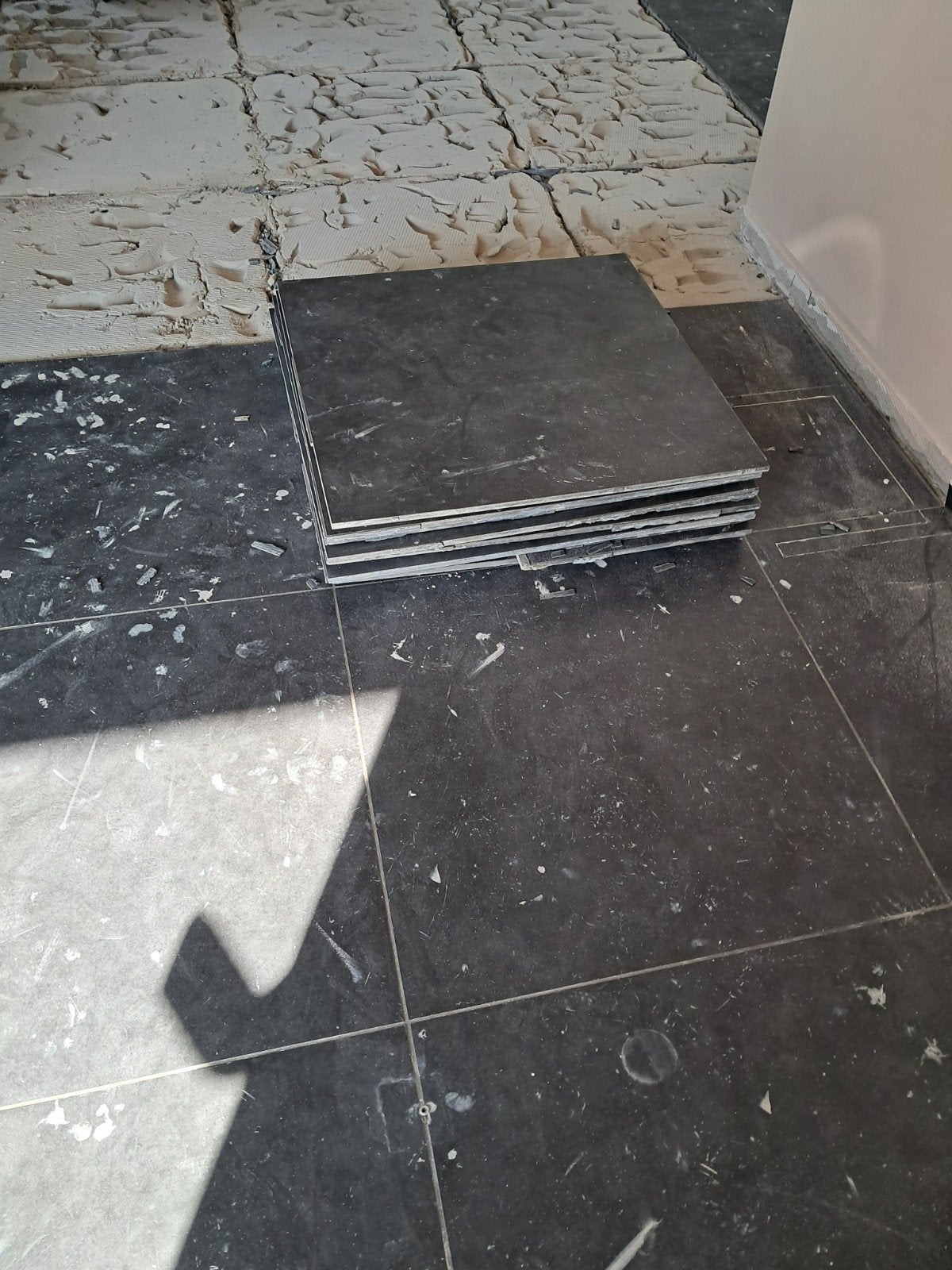 gratis zwart/ anthraciete tegels 80x80, 60 cm ou plus, Carrelage de sol, Céramique, Enlèvement