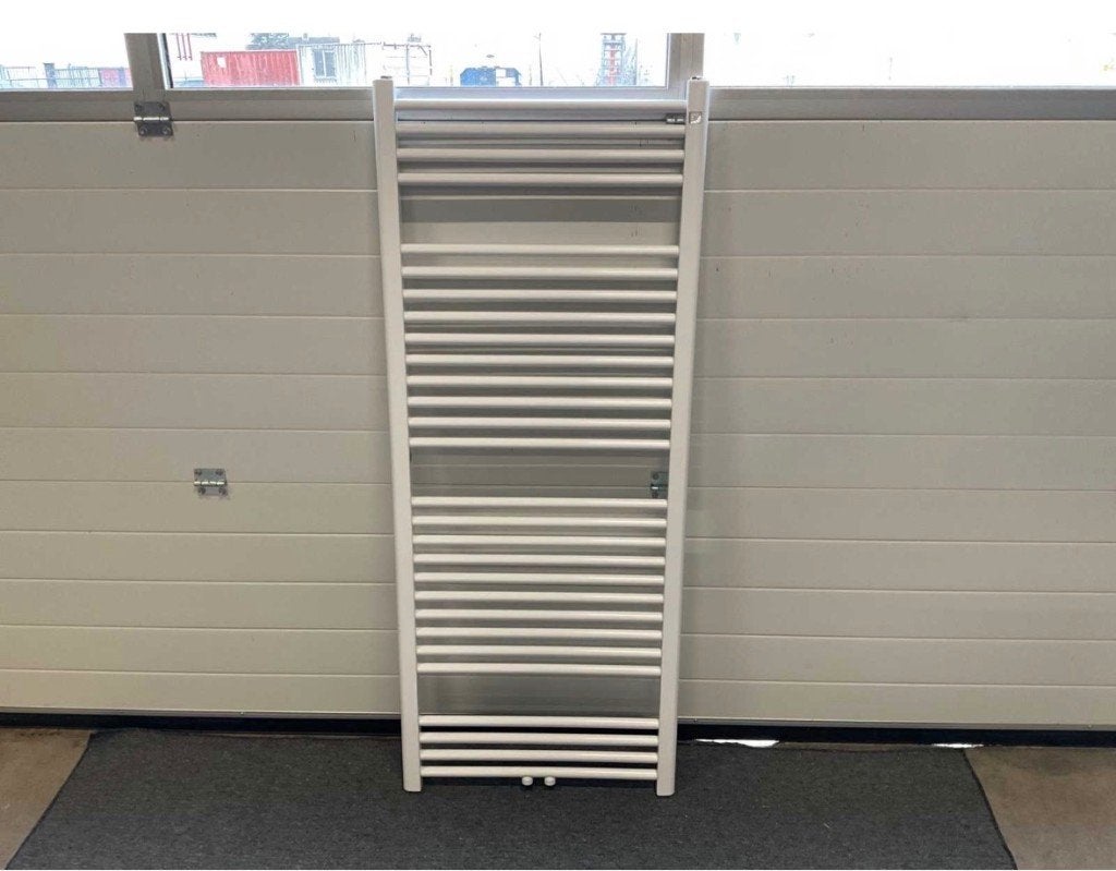 Handdoekradiator Zehnder wit 148x60 cm, Doe-het-zelf en Bouw, Ophalen, Radiator, Nieuw, 60 tot 150 cm