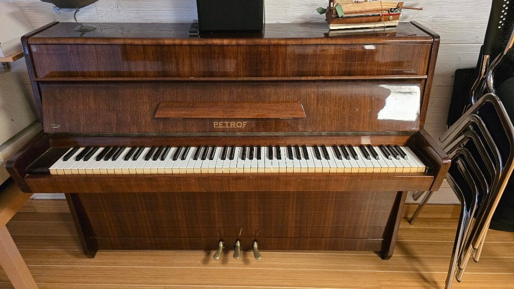 PIANO droit, Enlèvement, Utilisé, Brun, Piano