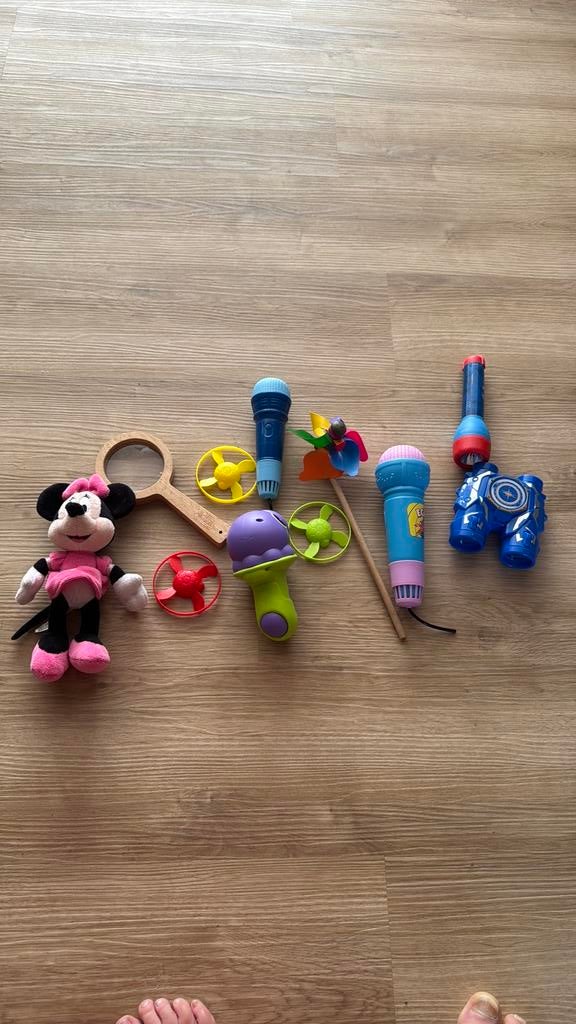 Allerlei, vergrootglas, minny mouse, …, Ophalen