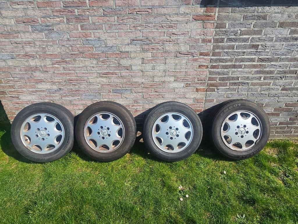 Jantes 8 trous pour Mercedes W124/W201, Autos : Pièces & Accessoires, Pneus & Jantes, 15 pouces, Pneus et Jantes, Enlèvement ou Envoi