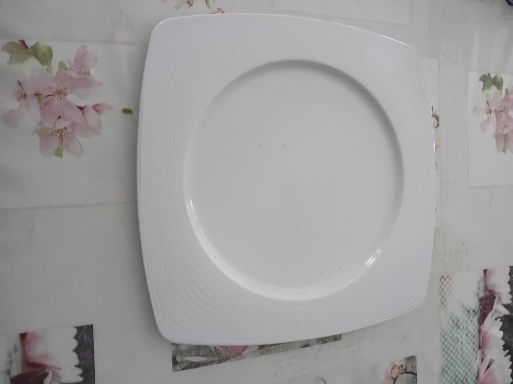 Borden, Huis en Inrichting, Keuken | Servies, Ophalen of Verzenden, Bord(en)