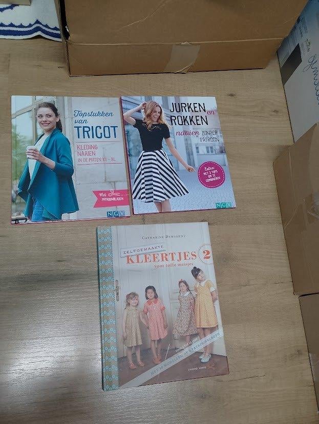 naaien voor kinderen en dames, Enlèvement ou Envoi, Comme neuf