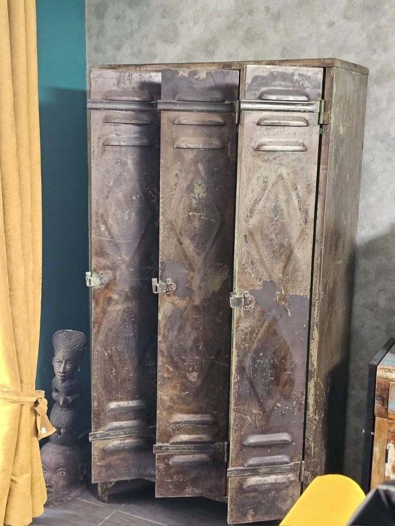 Militaire garderobe kast, Huis en Inrichting, Kasten | Overige, Ophalen