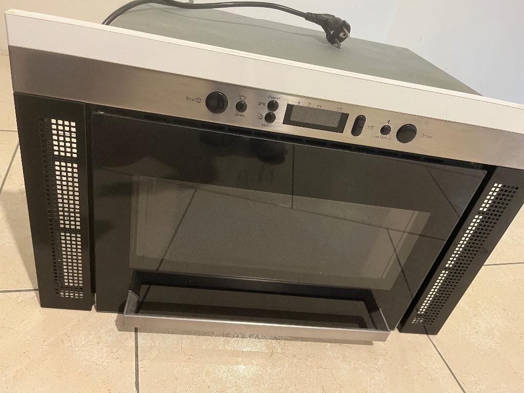 Four à micro-ondes, Encastré, Enlèvement, Utilisé, 45 à 60 cm