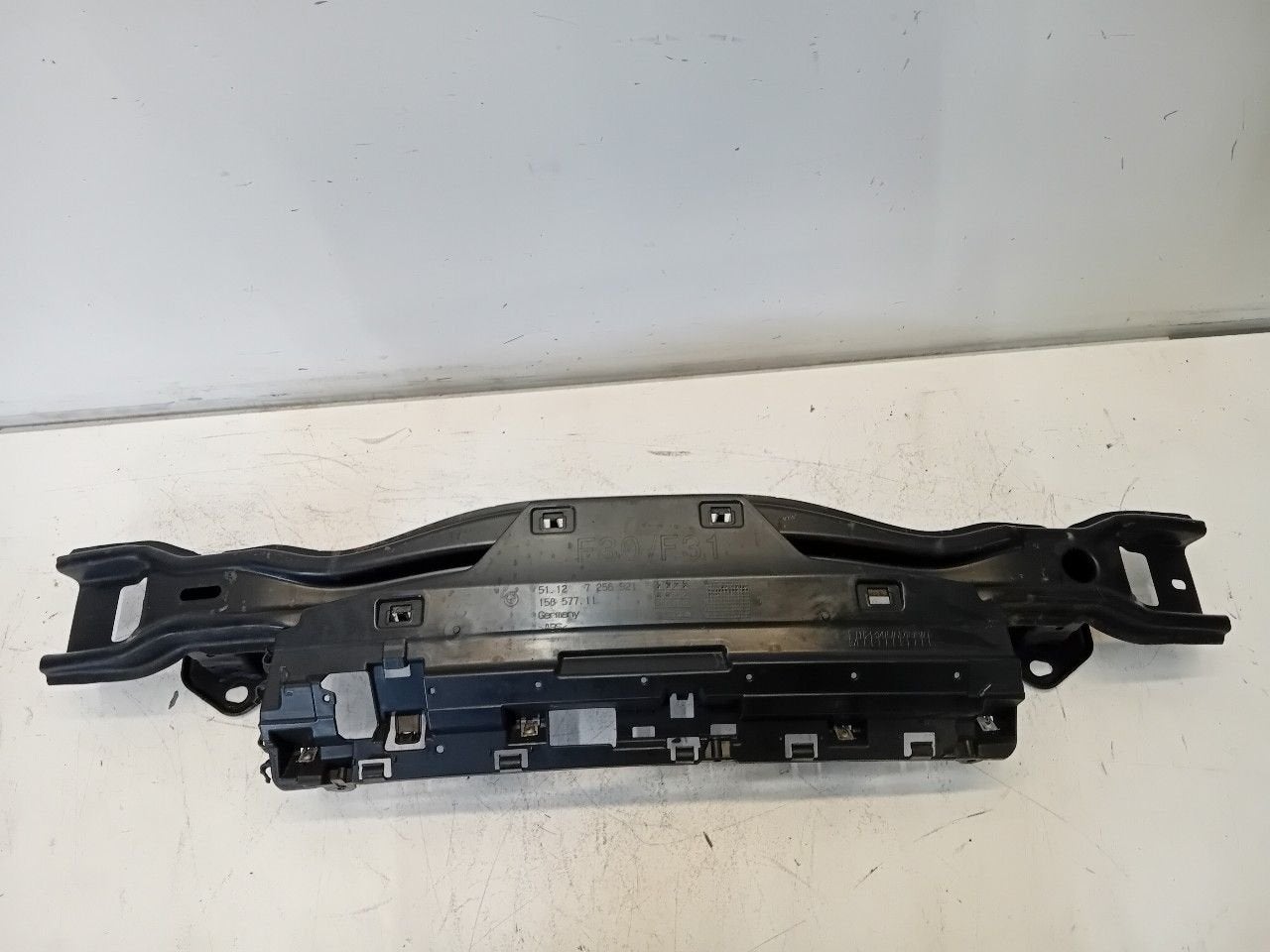 Bumperbalk achter BMW 3 serie, Onderdelen@venauto.nl, Van der Ven Autorecycling B.V., Gebruikt, Ettenseweg 76, 4706 PB Roosendaal, The Netherlands